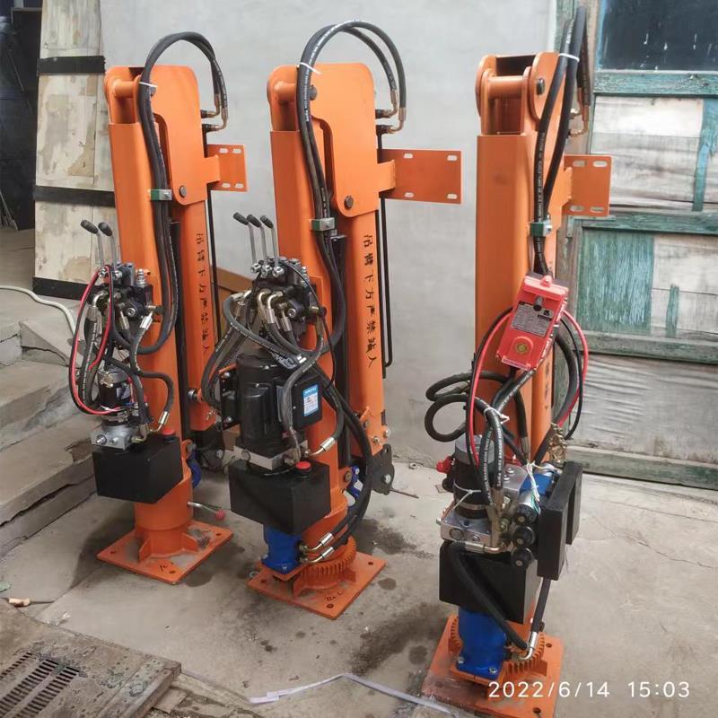 龙泉驿区重汽蓝牌随车吊 3.2吨 国六动力强 液压驱动 农用自卸起重机